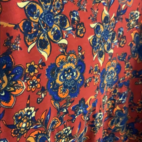 Women’s dress - Picture 3 of 4